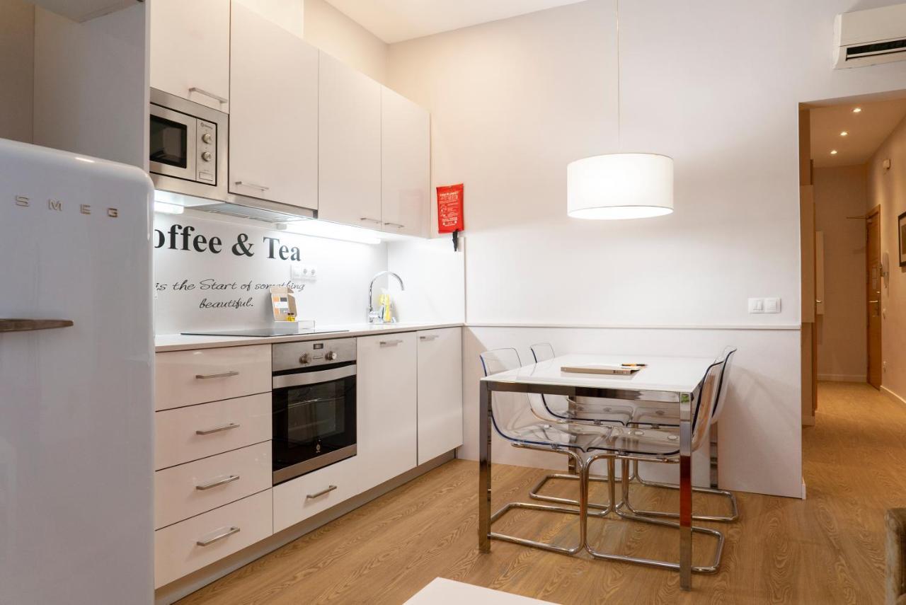 Apartament Dailyflats Barcelona Centre Zewnętrze zdjęcie