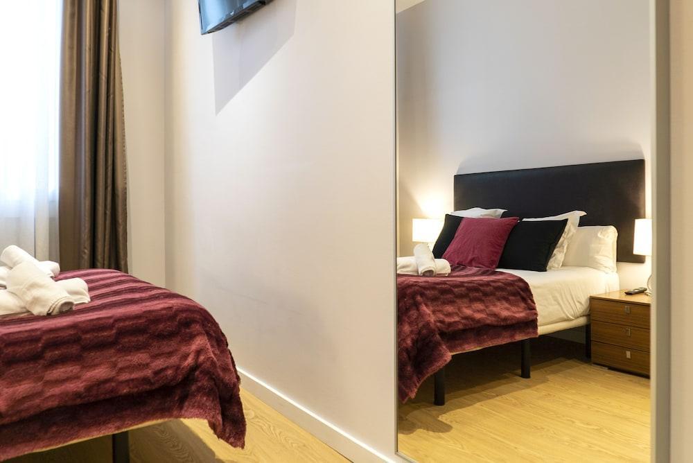 Apartament Dailyflats Barcelona Centre Zewnętrze zdjęcie