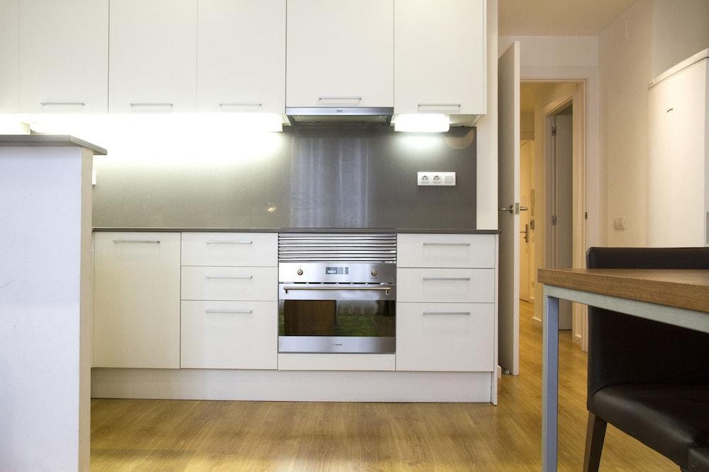 Apartament Dailyflats Barcelona Centre Zewnętrze zdjęcie