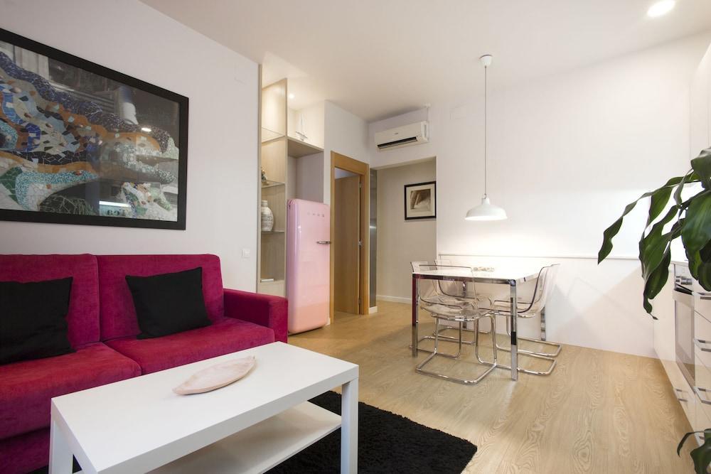 Apartament Dailyflats Barcelona Centre Zewnętrze zdjęcie
