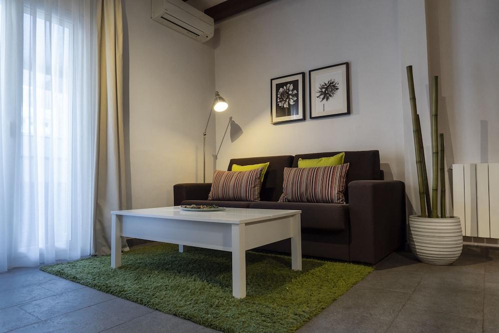 Apartament Dailyflats Barcelona Centre Zewnętrze zdjęcie